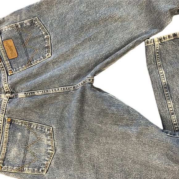 Men's Wrangler George Strait Cowboy Cut Worn in Jeans Size 38 X 32 - Picture 2 of 4